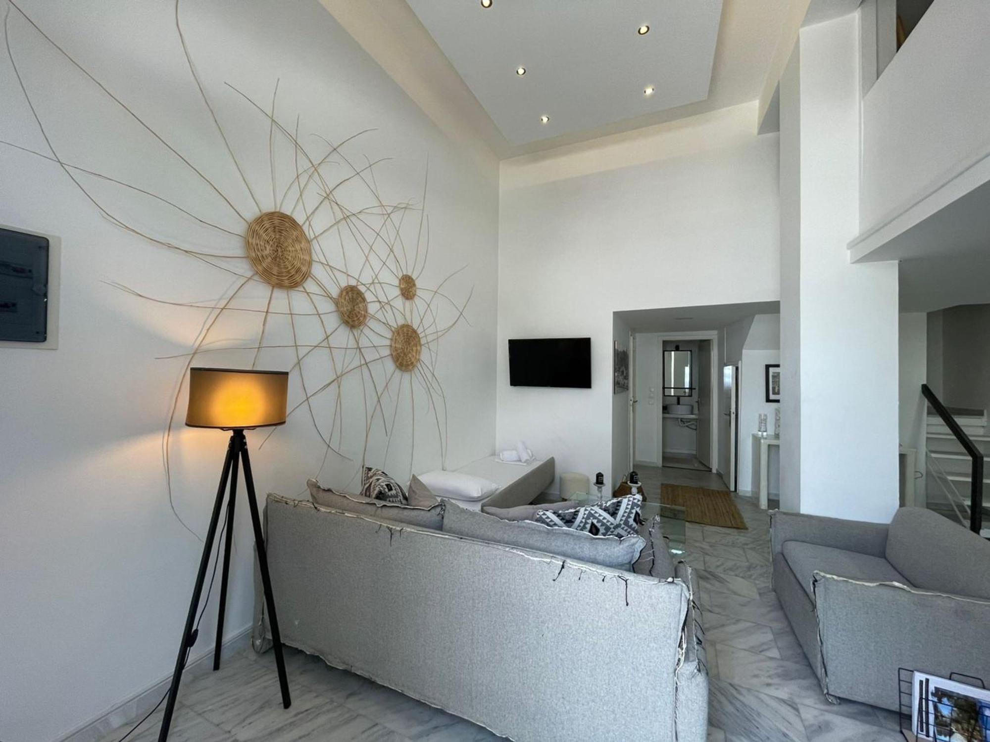 Stella'S Loft In Center Of Tinos Apartment Exterior photo